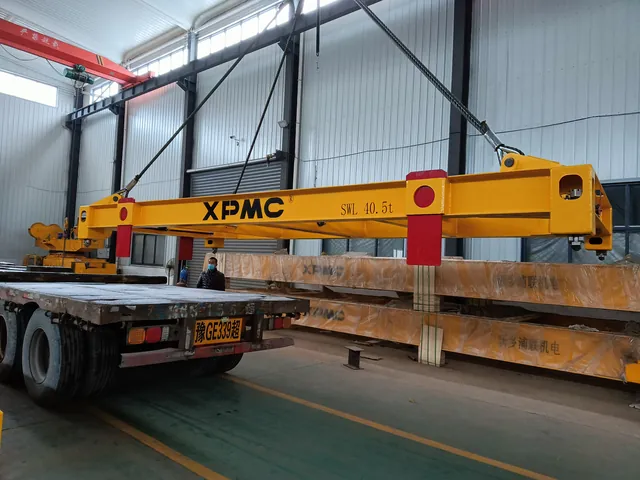 20ft Semi-Automatic Fixed-Length Spreader view 2